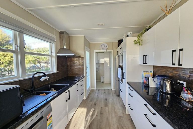 Photo of property in 96 Bracken Road, Paparangi, Wellington, 6037