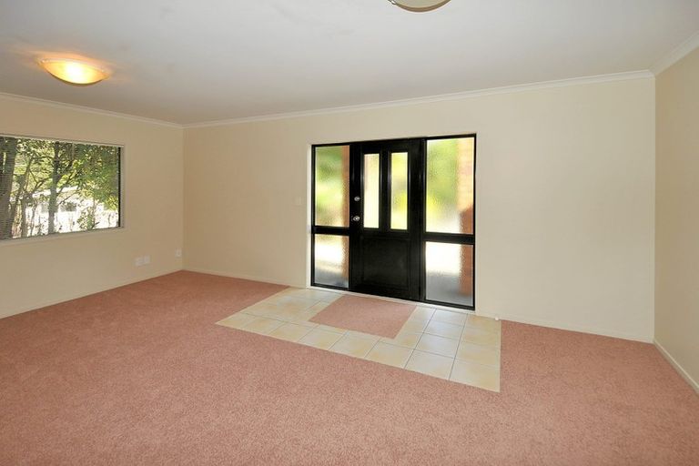Photo of property in 18 Catrina Avenue, Birkenhead, Auckland, 0626