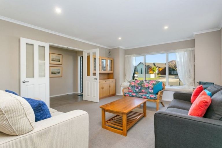 Photo of property in 16 Honiss Place, Cambridge, 3434