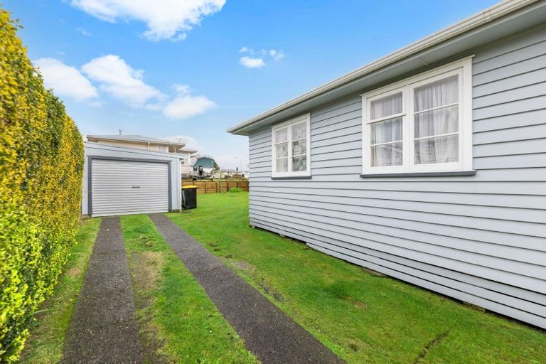 Photo of property in 69 Morvern Crescent, Tokoroa, 3420