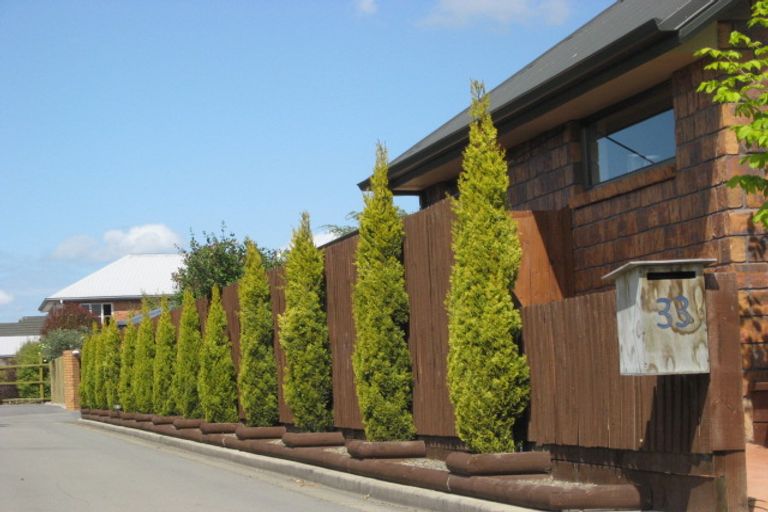 Photo of property in 33 Hewitts Road, Woodend, 7610