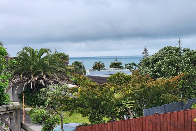 Photo of property in 8a Mccrystal Avenue, Bucklands Beach, Auckland, 2012