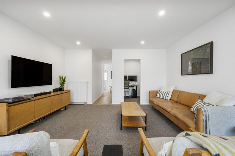 Photo of property in 50 Churton Drive, Churton Park, Wellington, 6037