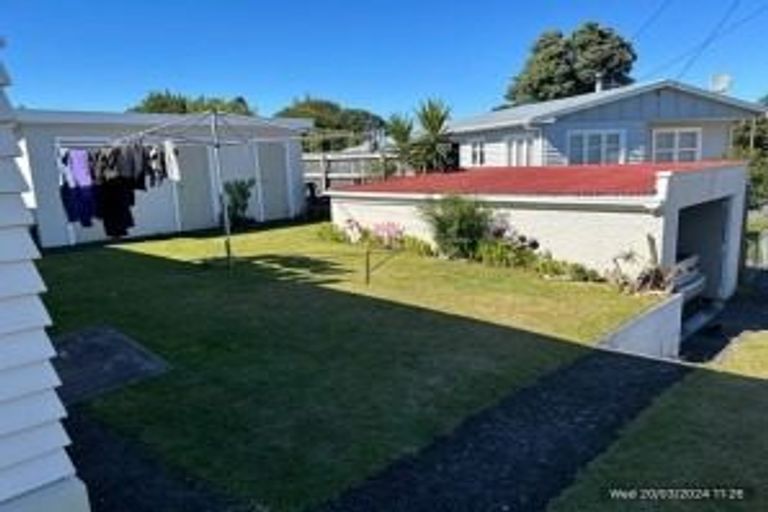 Photo of property in 7a Blenheim Place, Vogeltown, New Plymouth, 4310