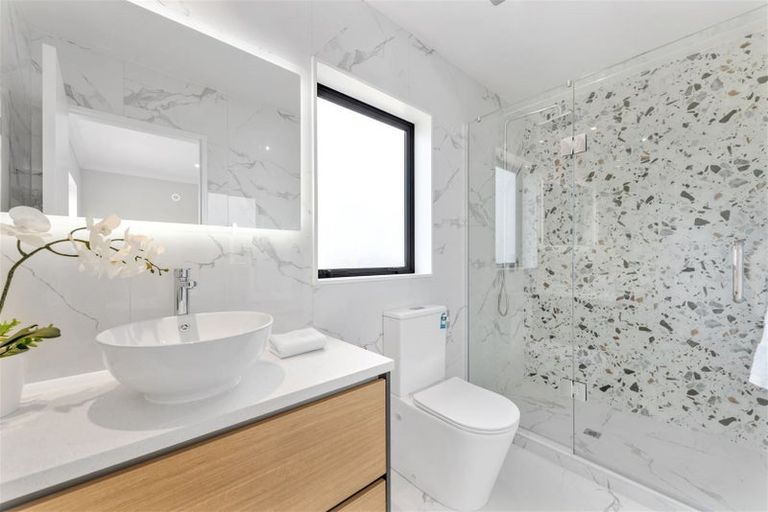 Photo of property in 4 Glann Lane, Flat Bush, Auckland, 2019