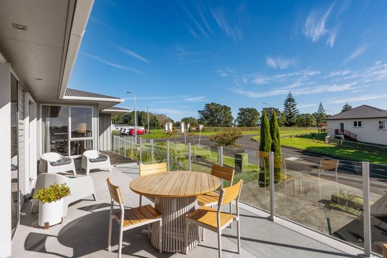 Photo of property in 48 Browne Street, Waitara, 4320