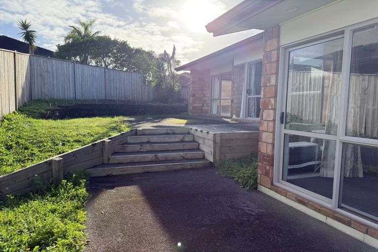 Photo of property in 13 Finbar Close, Flat Bush, Auckland, 2019