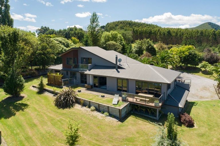 Photo of property in 864 Whangamata Road, Kinloch, Taupo, 3377