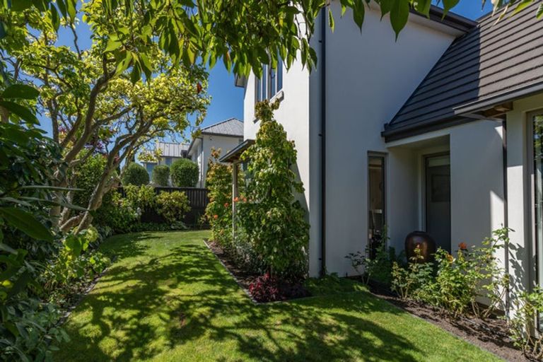 Photo of property in 42 Mcdougall Avenue, St Albans, Christchurch, 8014