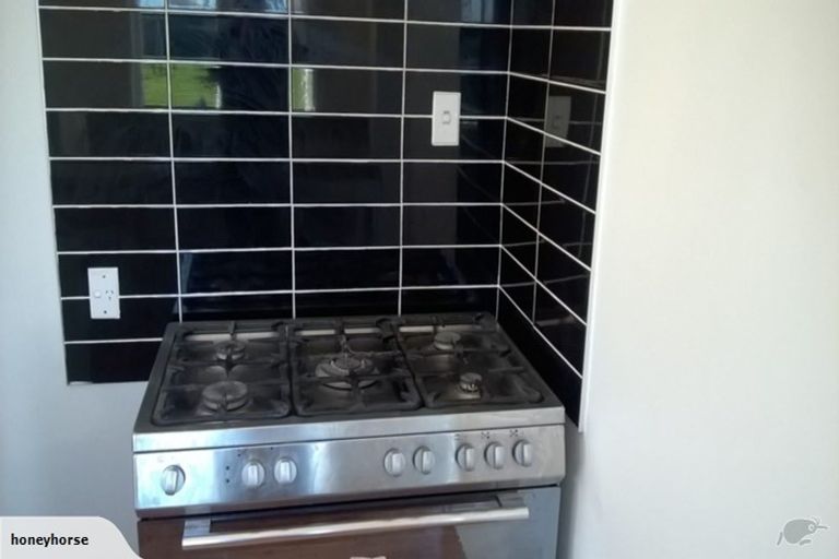 Photo of property in 145 Wainoni Road, Avondale, Christchurch, 8061
