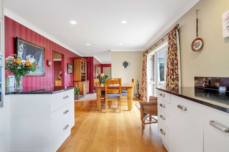 Photo of property in 32 Otonga Road, Springfield, Rotorua, 3015