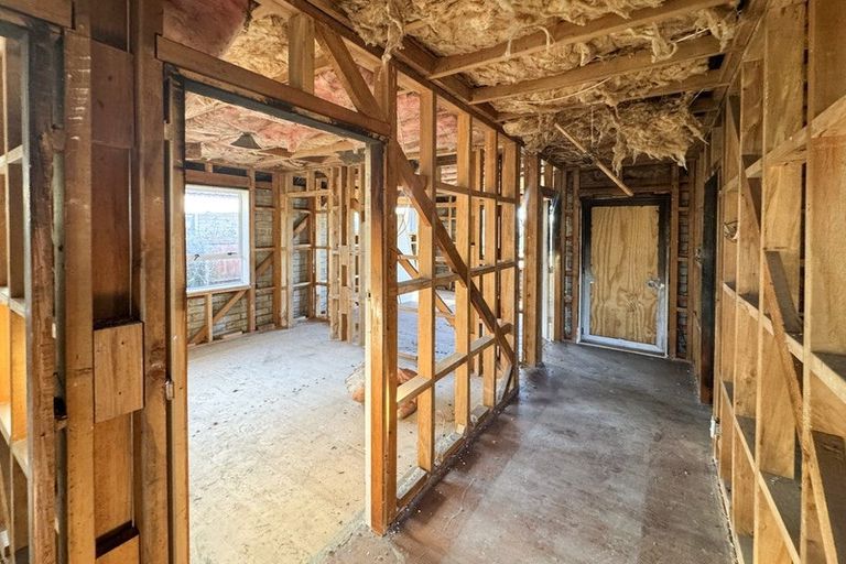 Photo of property in 17 Roberts Road, Hei Hei, Christchurch, 8042