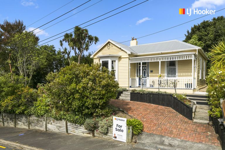 Photo of property in 10 Glen Road, Mornington, Dunedin, 9011