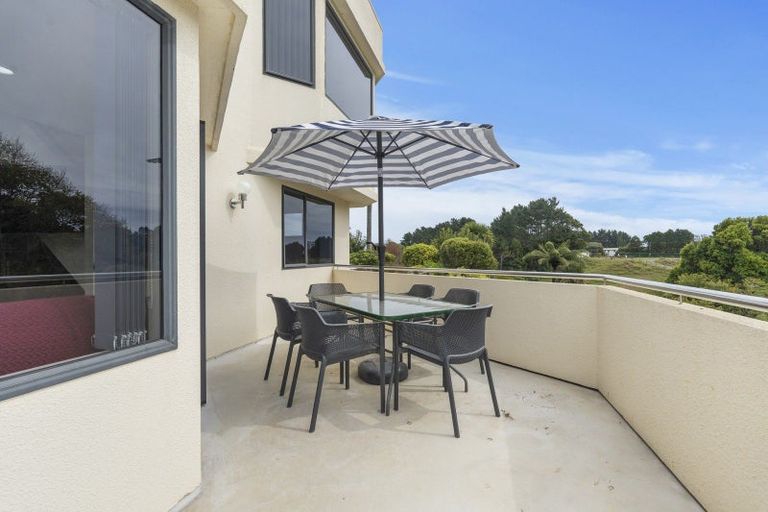 Photo of property in 15 Townsend Road, Paraite, New Plymouth, 4373