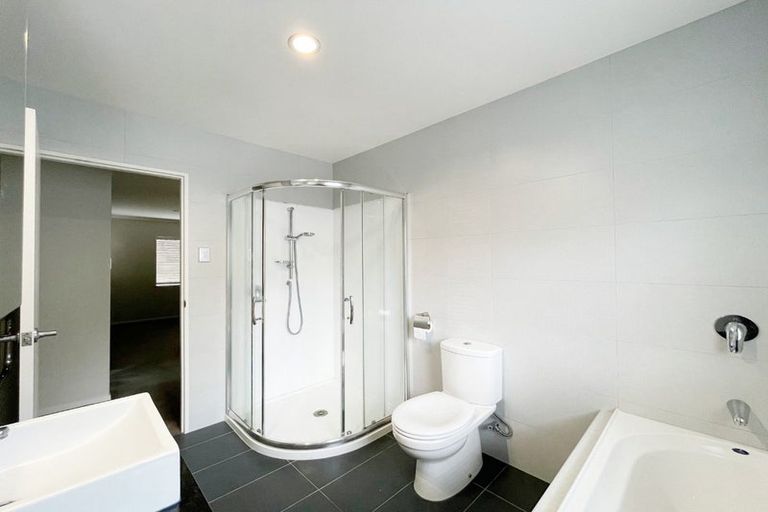 Photo of property in 9 Lucca Crescent, Flat Bush, Auckland, 2019