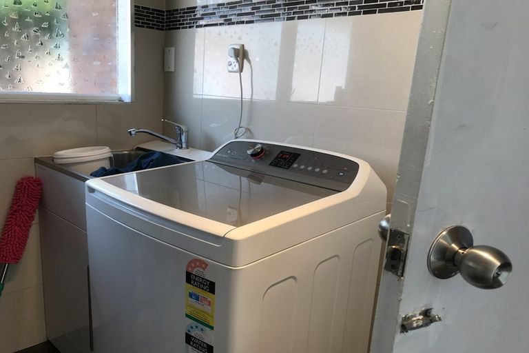 Photo of property in 502 Don Buck Road, Massey, Auckland, 0614