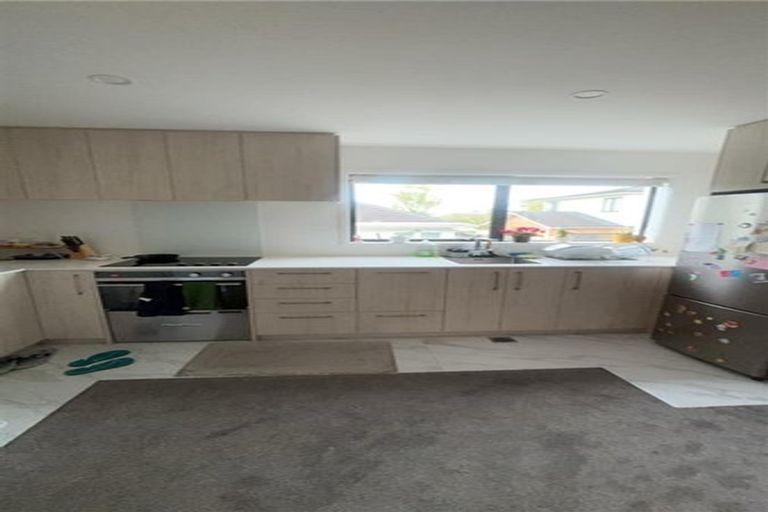 Photo of property in 4/61 Matipo Road, Te Atatu Peninsula, Auckland, 0610