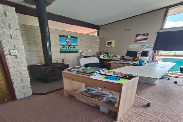 Photo of property in 34 Sartors Avenue, Northcross, Auckland, 0630