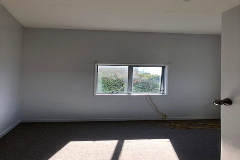 Photo of property in 6 Oxford Street, Marton, 4710