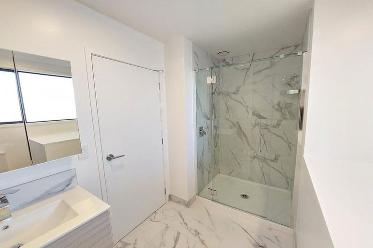 Photo of property in 5/59 Neil Avenue, Te Atatu Peninsula, Auckland, 0610