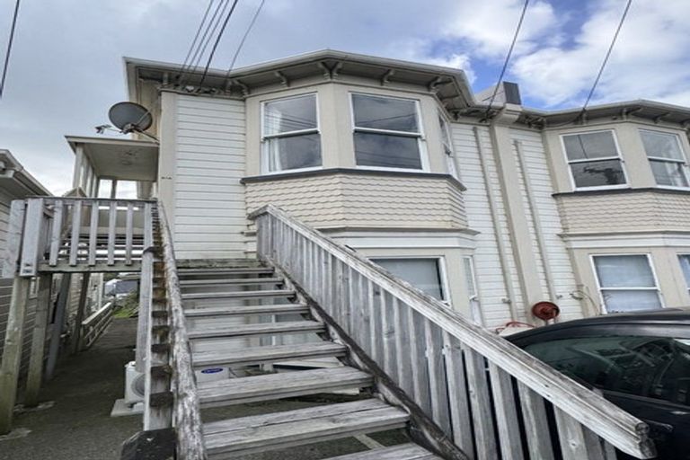 Photo of property in 61a Pirie Street, Mount Victoria, Wellington, 6011