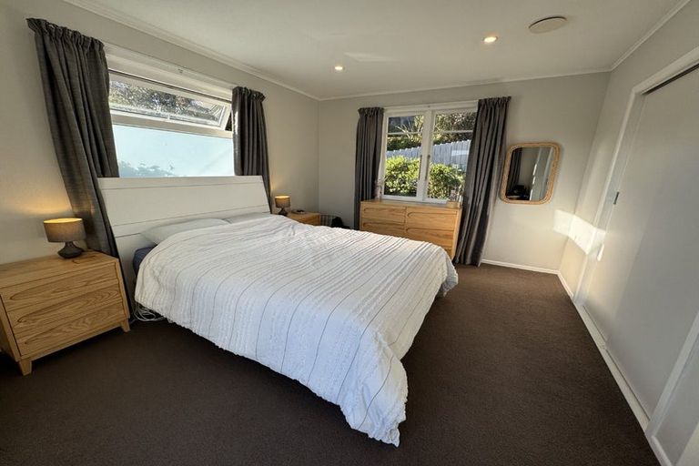 Photo of property in 50 Black Rock Road, Newlands, Wellington, 6037