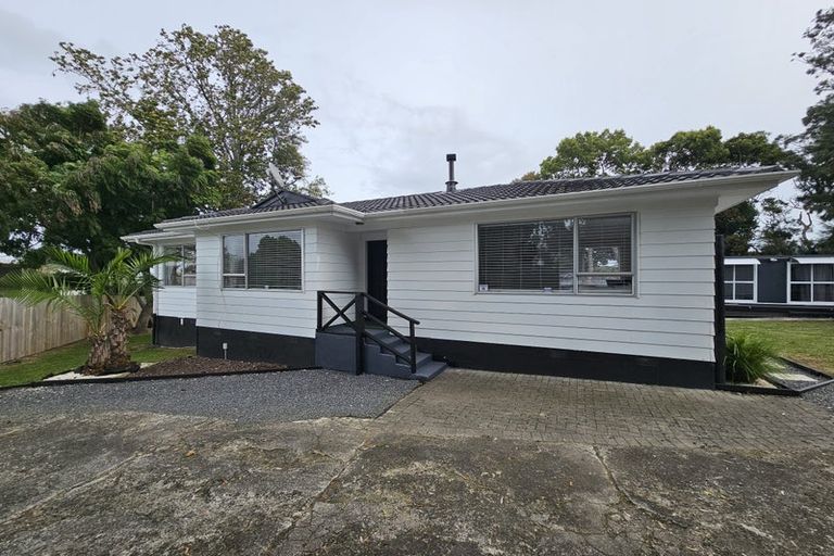 Photo of property in 30 Hyperion Drive, Randwick Park, Auckland, 2105
