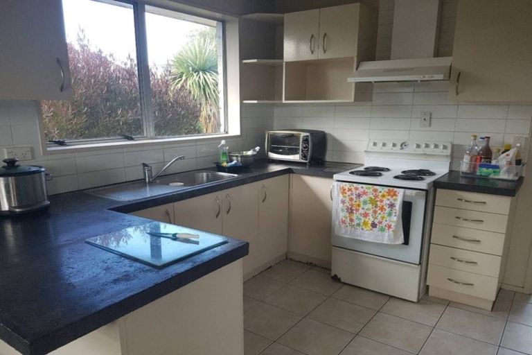 Photo of property in 2/442c Mairehau Road, Parklands, Christchurch, 8083