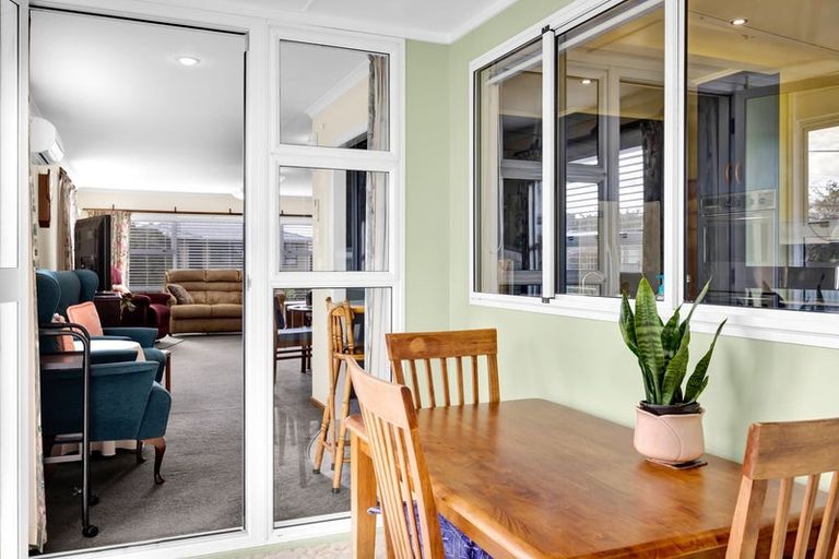 Photo of property in 7 Murray Avenue, Hawera, 4610