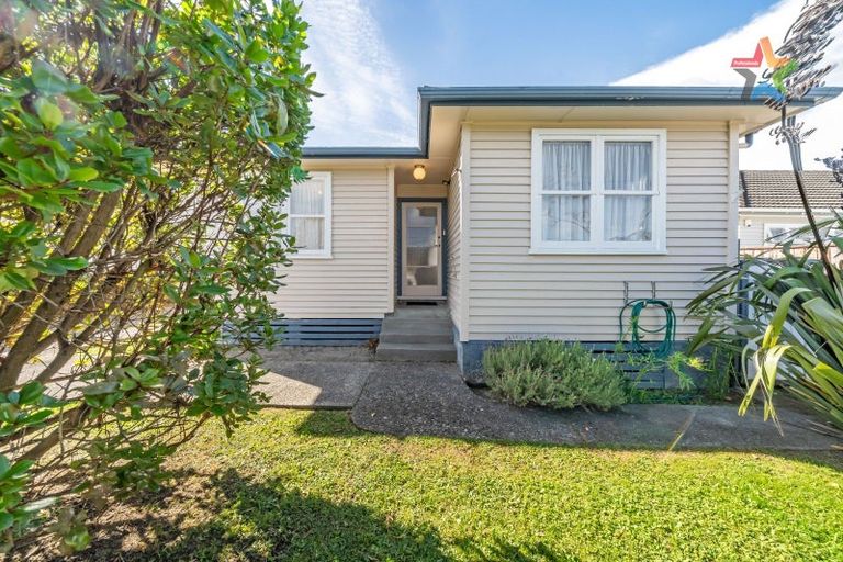 Photo of property in 64 Wise Street, Wainuiomata, Lower Hutt, 5014