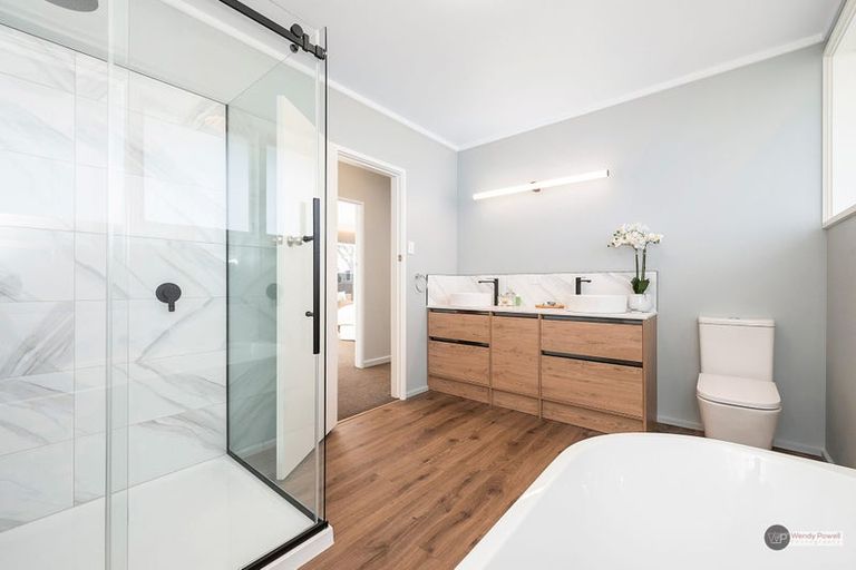 Photo of property in 2 Harley Grove, Boulcott, Lower Hutt, 5010