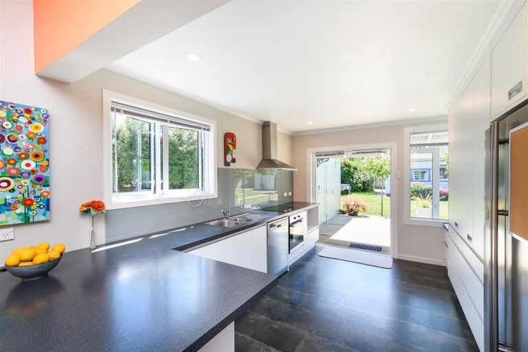 Photo of property in 30 Signal Street, Marton, 4710