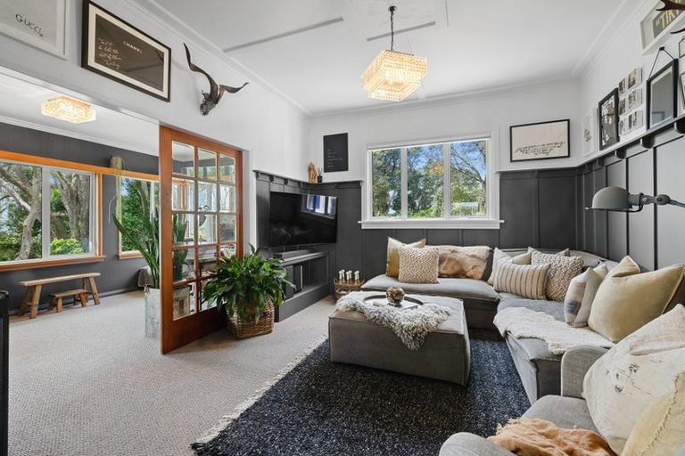 Photo of property in 132 Pendarves Street, New Plymouth, 4312