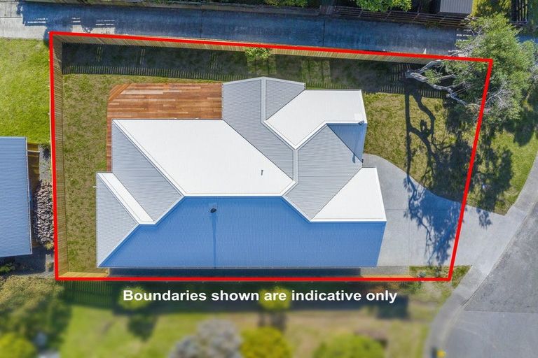 Photo of property in 23 Frimley Terrace, Waikanae Beach, Waikanae, 5036