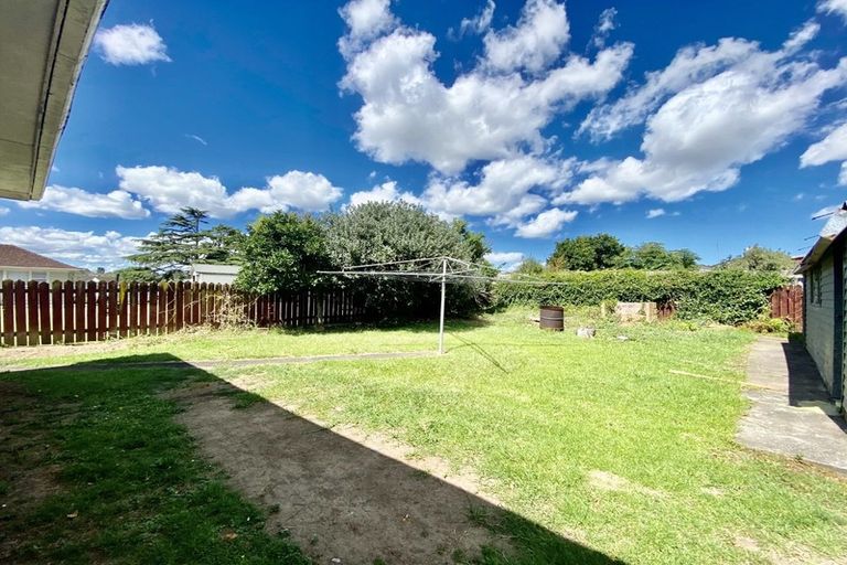 Photo of property in 45 Heyford Close, Mangere, Auckland, 2022
