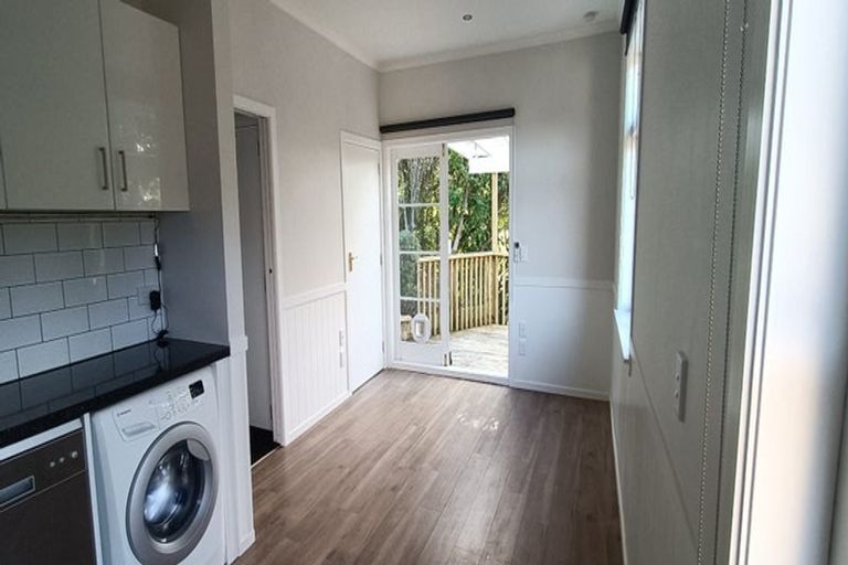 Photo of property in 19 Rothsay Road, Ngaio, Wellington, 6035