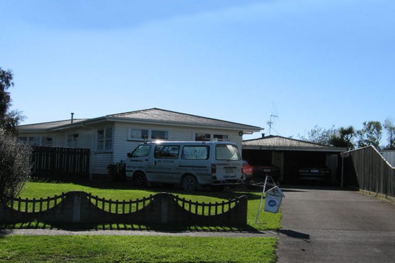 Photo of property in 8 Essex Place, Milson, Palmerston North, 4414