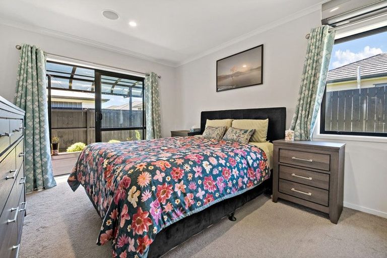 Photo of property in 3 Perla Road, Pukekohe, 2120