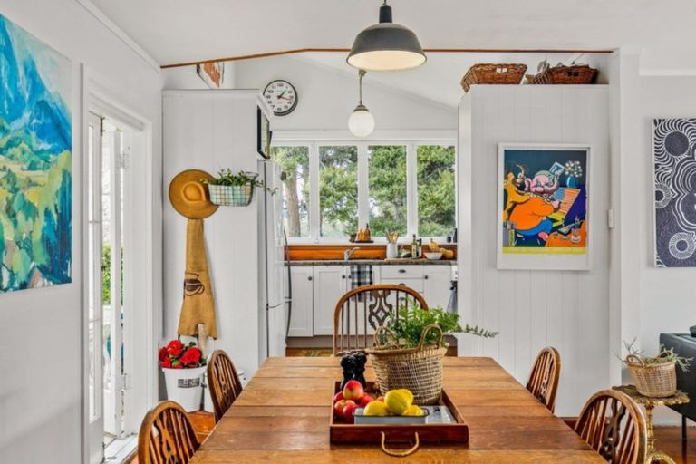 Photo of property in 63 Kaipara Flats Road, Warkworth, 0981