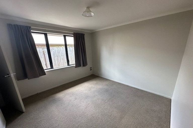 Photo of property in 108u3 Old Farm Road, Hamilton East, Hamilton, 3216