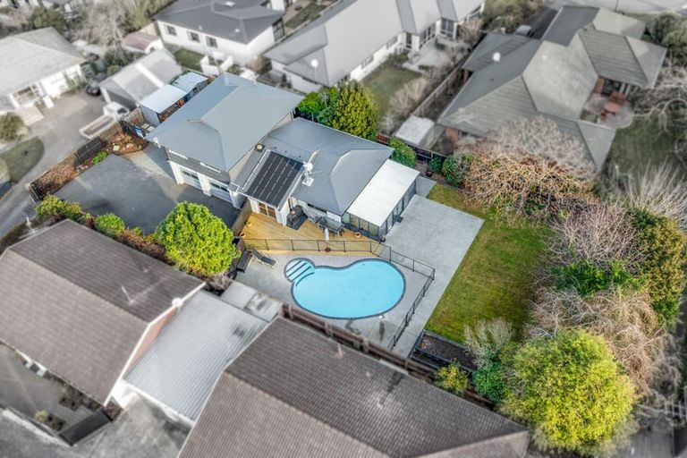 Photo of property in 23c Juniper Place, Burnside, Christchurch, 8053