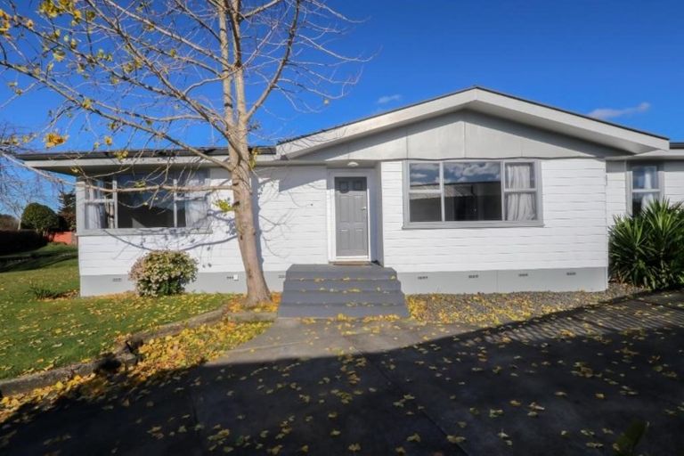 Photo of property in 6 Splitt Avenue, Glenview, Hamilton, 3206