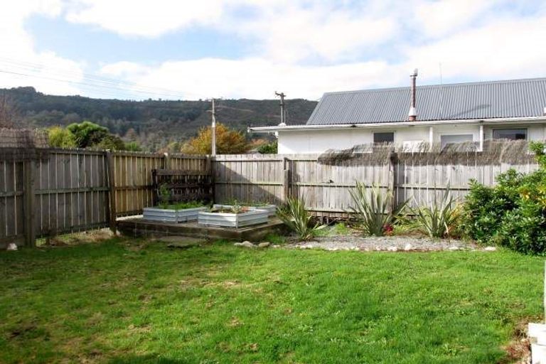 Photo of property in 50 Dick Street, Reefton, 7830