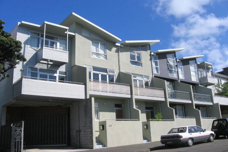 Photo of property in Mondrian Townhouses, 1/24 Hanson Street, Mount Cook, Wellington, 6021
