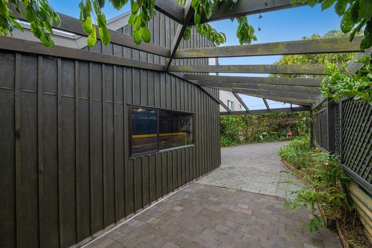 Photo of property in 22b Stanmore Bay Road, Stanmore Bay, Whangaparaoa, 0932