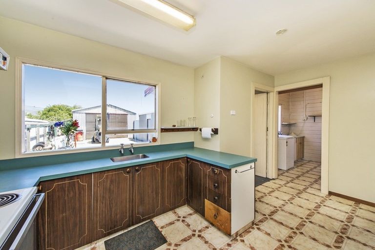 Photo of property in 680 Ferry Road, Woolston, Christchurch, 8023