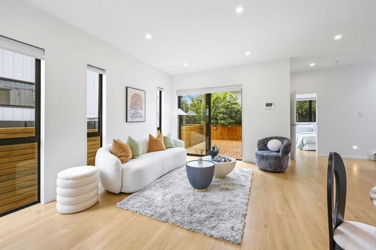 Photo of property in 19b Ervine Place, Bucklands Beach, Auckland, 2014