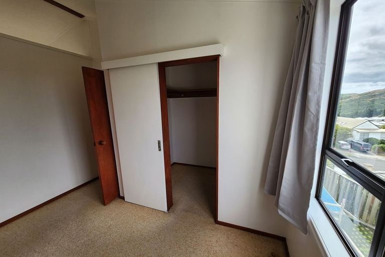 Photo of property in 1 Lindis Close, Kelson, Lower Hutt, 5010