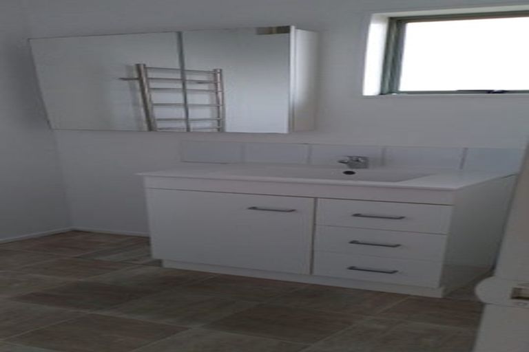 Photo of property in 528 Whangaparaoa Road, Stanmore Bay, Whangaparaoa, 0932