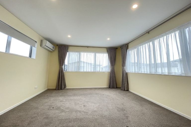 Photo of property in 32 Myland Drive, Hobsonville, Auckland, 0616